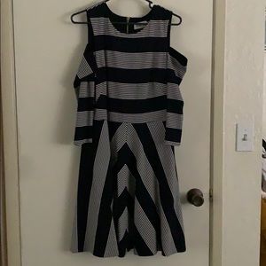 Eliza J Cold Shoulder Dress with Pockets! 12